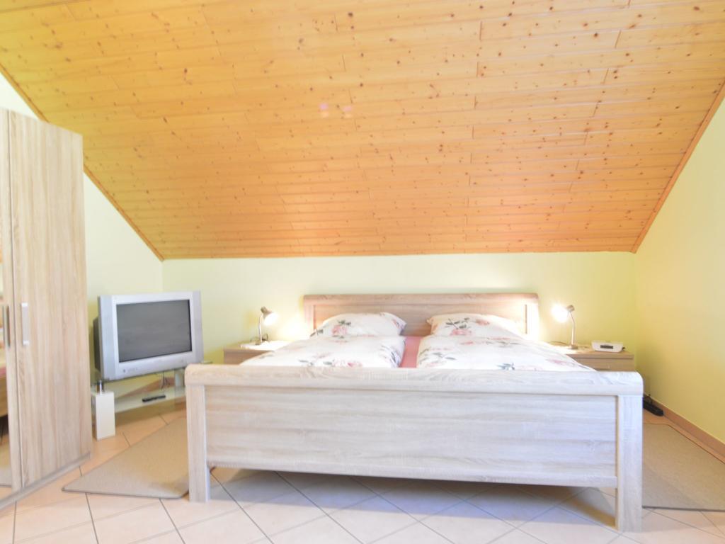 Sun Kissed Apartment In Lirstal With Garden Buitenkant foto
